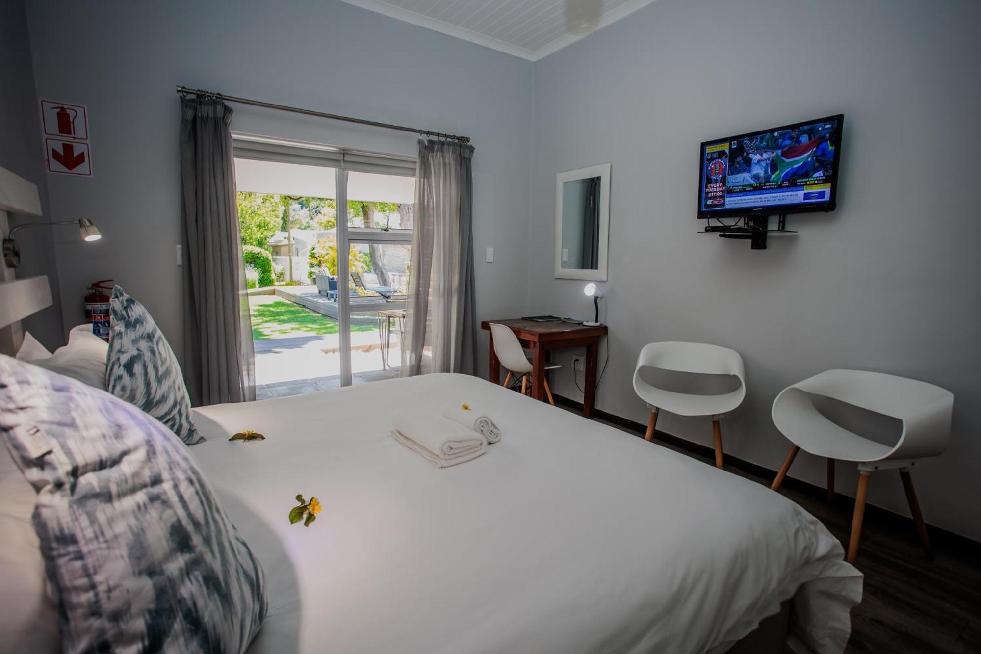 Aan de Eike Guest House Swellendam Extérieur photo